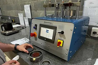 Ensaio de adensamento unidimensional do solo